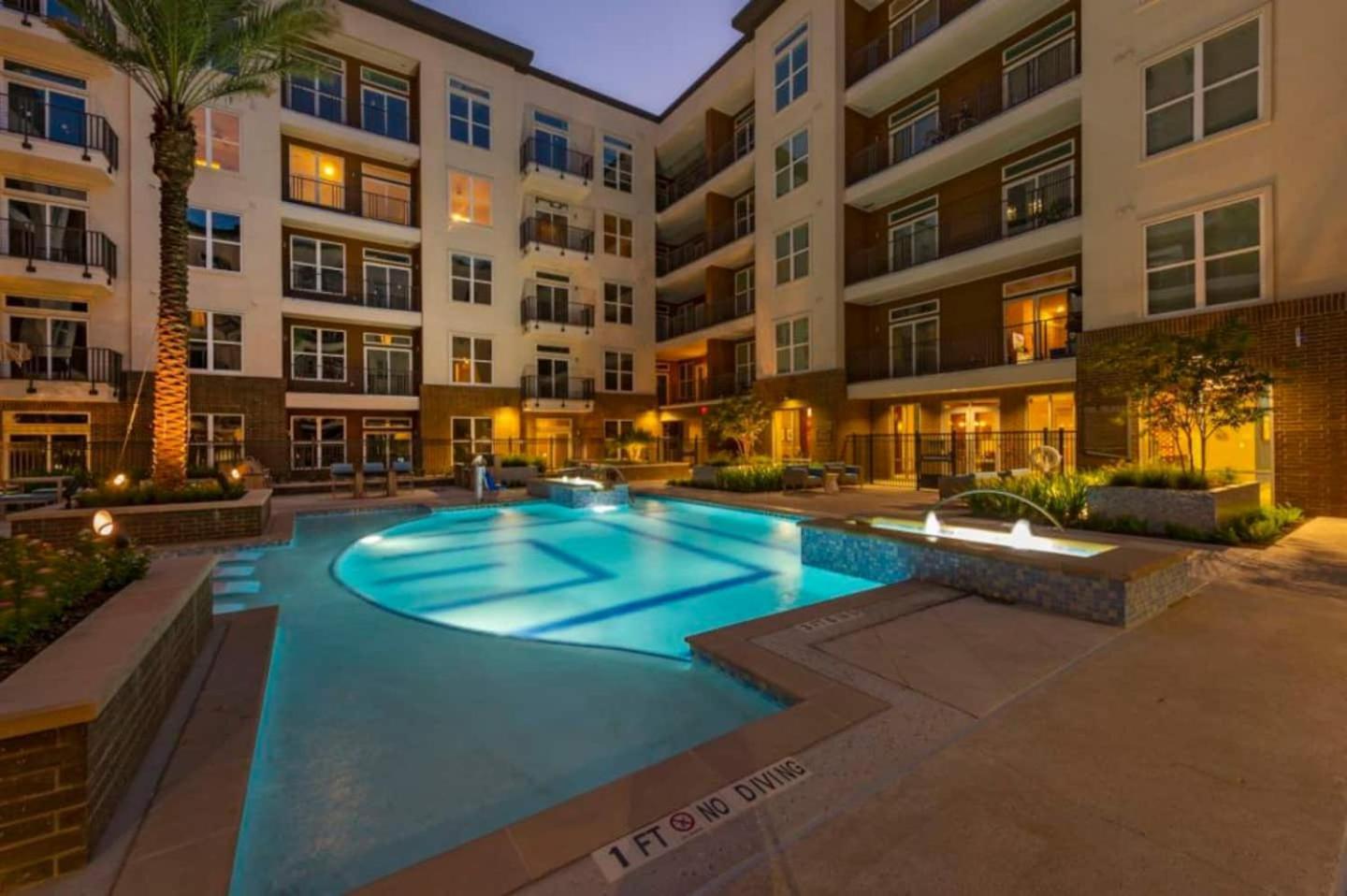 Downtown Apt Free Parking - Pool - Gym - Fully Kitchen Houston Exteriér fotografie